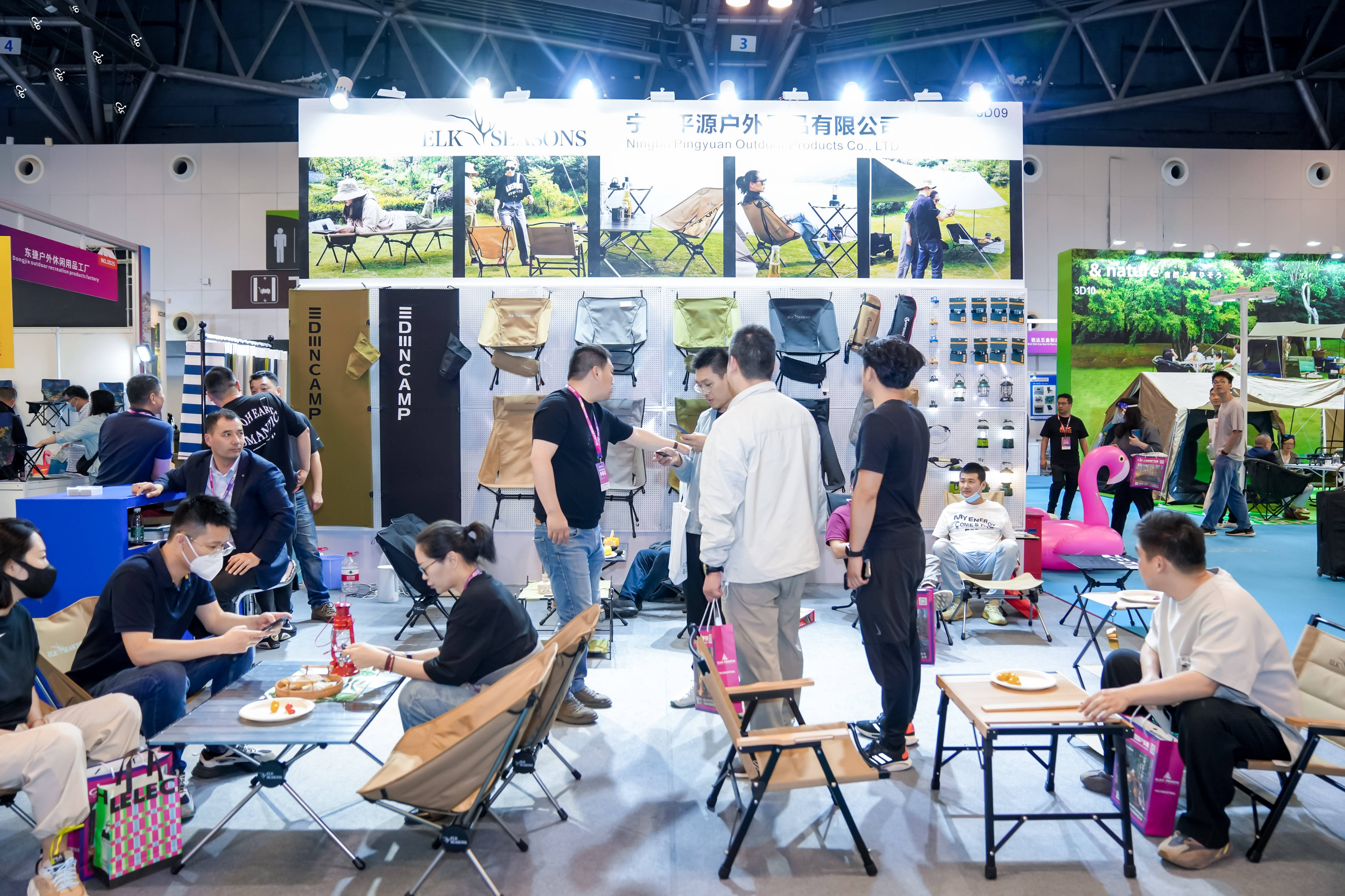 骑行新浪潮下什么样的品牌在打动年轻人？2024年完美体育网站深圳国际户外用品展览会告诉你(图2)