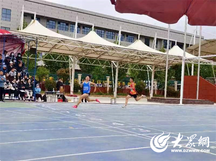2024年枣庄市市中区“奔跑吧·少年”田径比赛暨市中区中小学生田径运动会圆满落幕(图9)