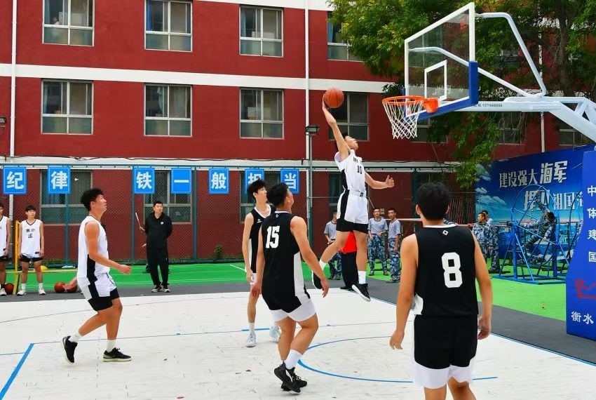 完美体育网站体育科技创新“人民·全天候室外运动场地”标准建设启动(图3)