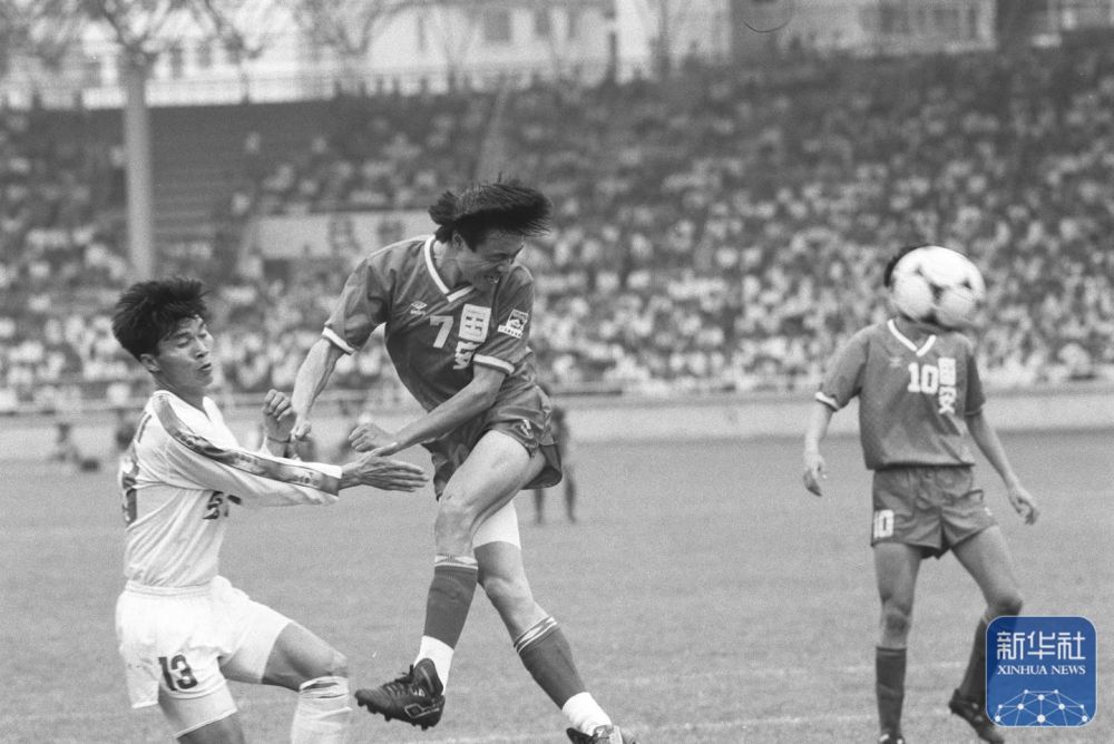 国社之镜·世纪光影丨体育强国之路上影像见证中国体育产业“加速跑”(图2)