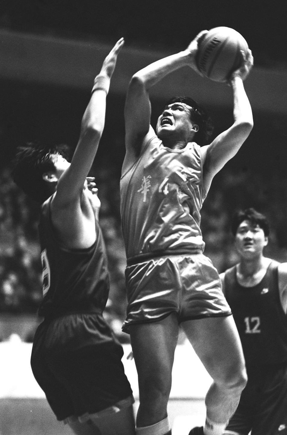 国社之镜·世纪光影丨体育强国之路上影像见证中国体育产业“加速跑”(图3)