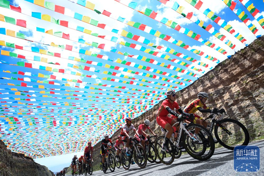 国社之镜·世纪光影丨体育强国之路上影像见证中国体育产业“加速跑”(图17)