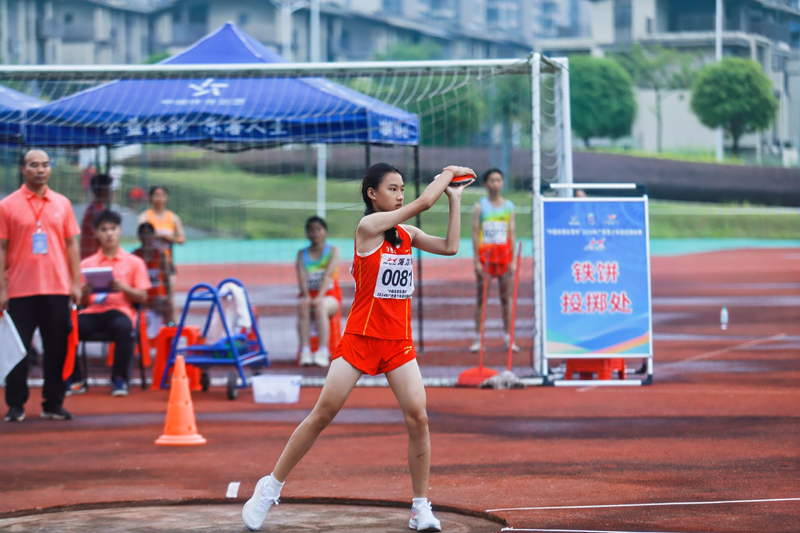 完美体育网站2024年广西青少年田径锦标赛火热开赛(图2)