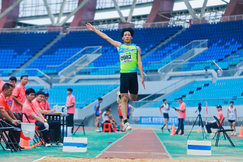 完美体育网站2024年广西青少年田径锦标赛火热开赛(图3)