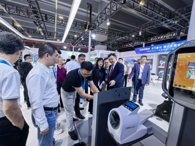 泰山体育亮相第25届广东体博会暨第21届粤港澳国际体博会(图13)