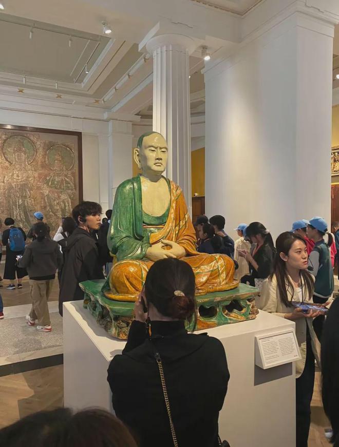 讽刺！大英博物馆的三大镇馆之宝竟无一来源于英国但都来源于同一个国家(图6)