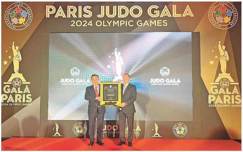 完美体育“山东制造”闪耀巴黎竟是因为他(图4)