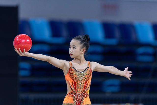 完美体育网站体育）艺术体操——全国青少年冠军赛：少年A组个人赛赛况(图10)