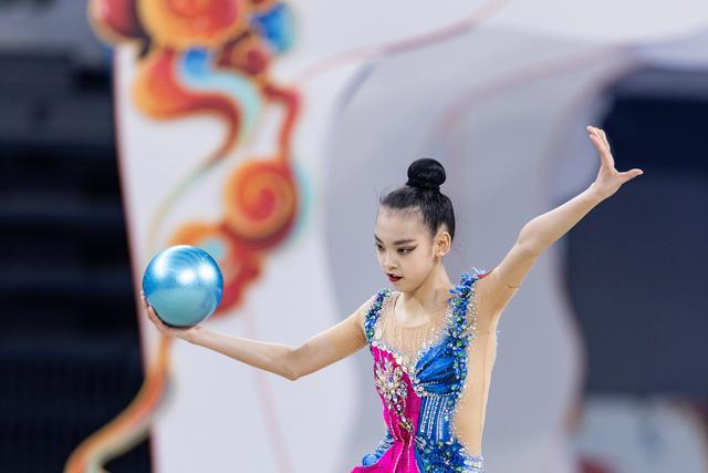 完美体育网站体育）艺术体操——全国青少年冠军赛：少年A组个人赛赛况(图12)