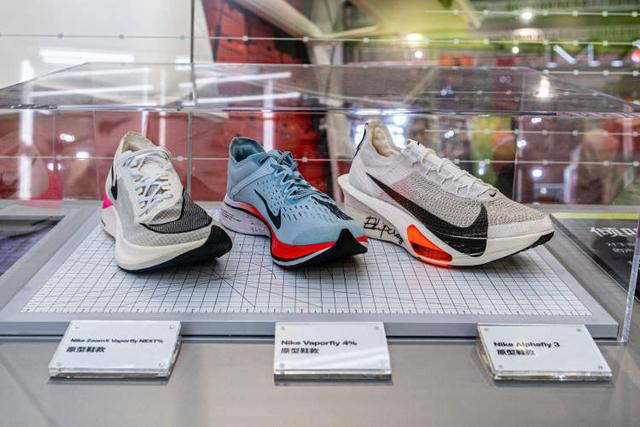 可以自动导航的扫地机器人、可以有效减震的智能跑步机首发新品门道多进博天花板(图7)