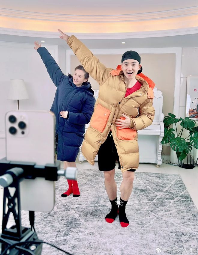 擦边赛道挤满了掘金者和吃瓜人(图7)