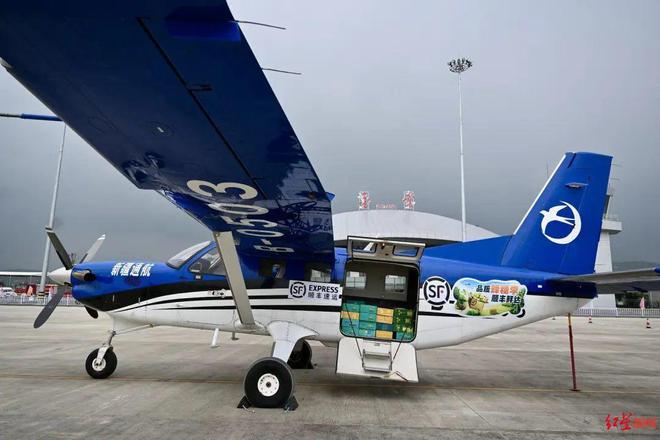 5年相向而行、同向发力这是完美体育网站成渝“双子星”！(图2)