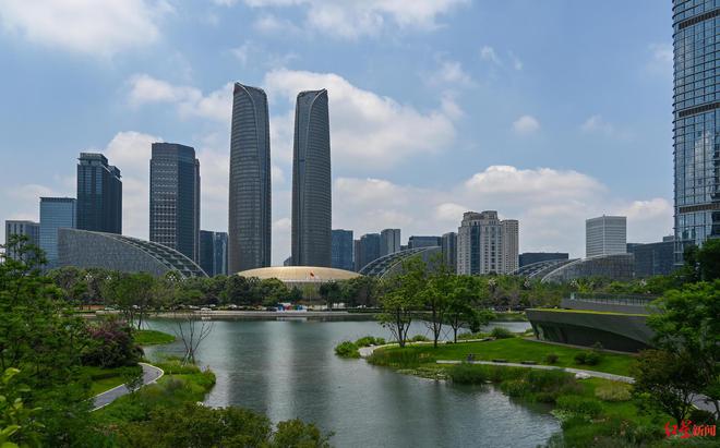 5年相向而行、同向发力这是完美体育网站成渝“双子星”！(图8)