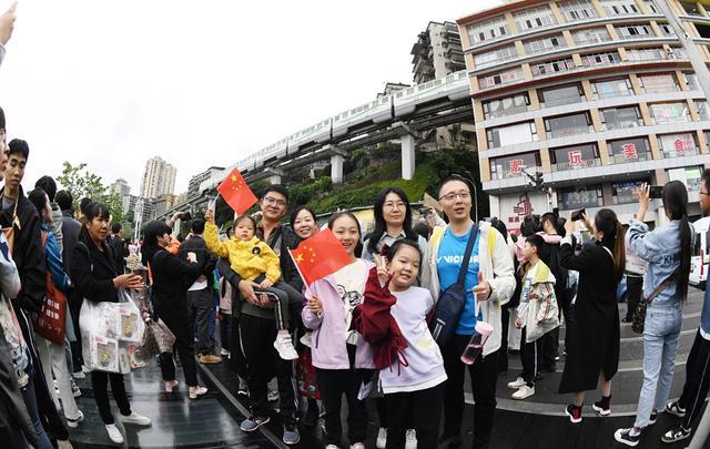 完美体育网站2024影像盘点｜定格平凡人的不凡之光—摄影师杨波(图5)