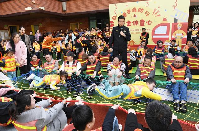 完美体育网站2024影像盘点｜定格平凡人的不凡之光—摄影师杨波(图8)