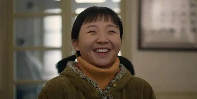 完美体育网站辣目洋子不当网红非得混娱乐圈里演戏凭一己之力毁了三部剧(图7)