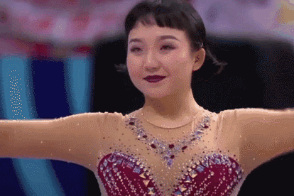 完美体育网站辣目洋子不当网红非得混娱乐圈里演戏凭一己之力毁了三部剧(图13)