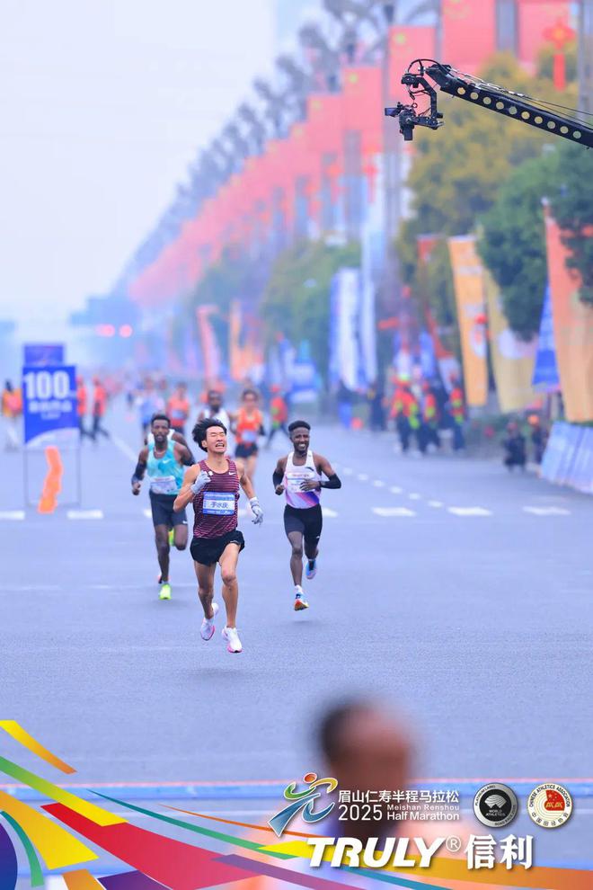 揭秘中国男子半马进入62分大关历代前三选手成绩之下隐藏的密码！(图5)