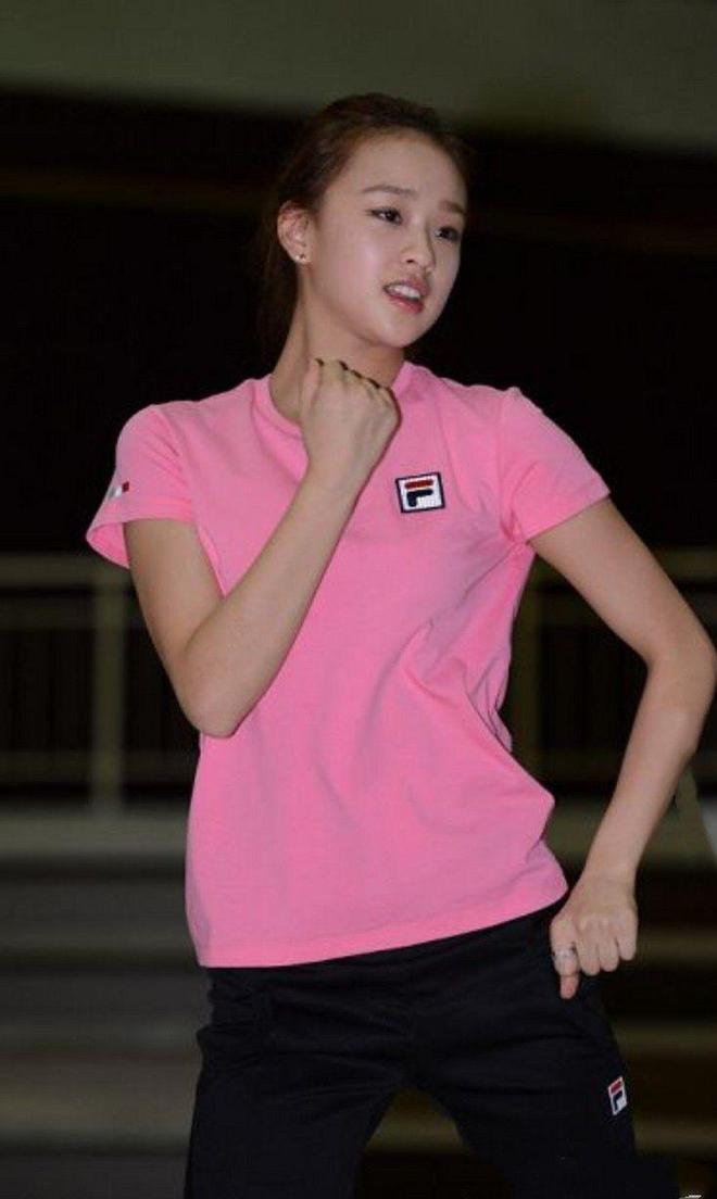 世界体操界10大美女中国4人韩国3人日本2人第一没争议！(图9)