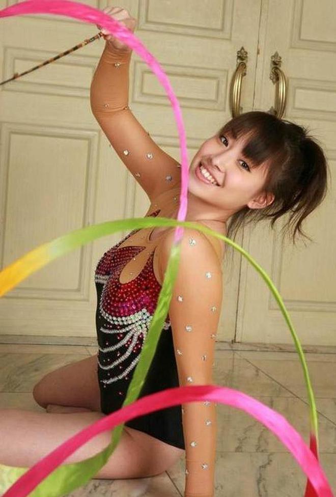 世界体操界10大美女中国4人韩国3人日本2人第一没争议！(图24)