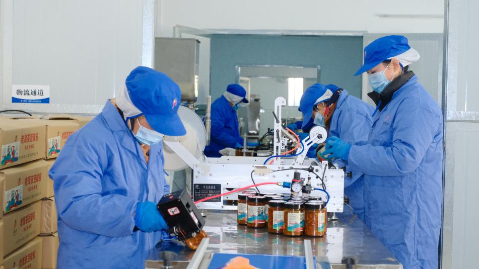 豆完美体育网站瓣酱“爱上”老鹰茶非遗焕新香飘万里(图10)