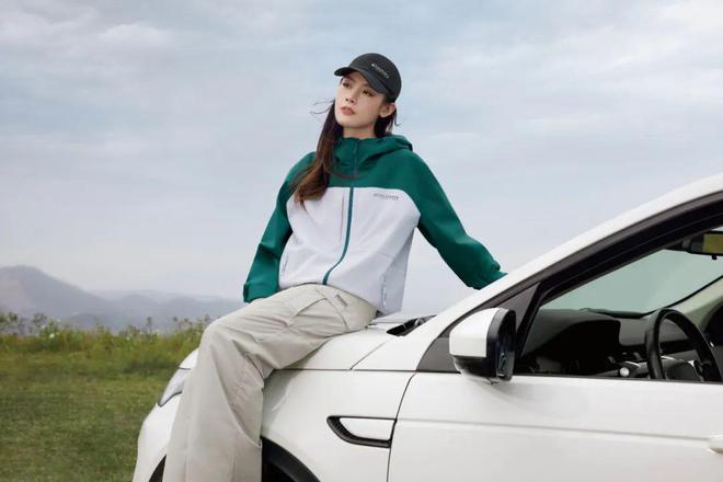 男子穿越鳌太线失联多日获救；恩施大峡谷引入外骨骼“机器腿”犀牛说完美体育(图17)