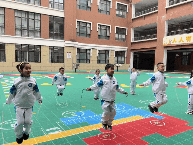 教育完美体育网站“动能”全开校园活力“满格”！(图3)