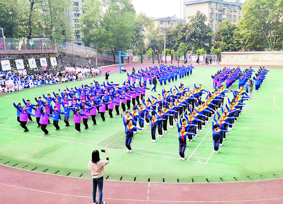 完美体育网站校园体育让学生动起来强起来(图3)