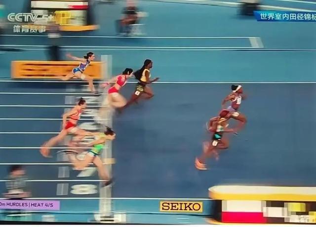 8秒05！吴艳妮首次短发造型亮相比赛跑出个人最好成绩成功晋级！(图3)