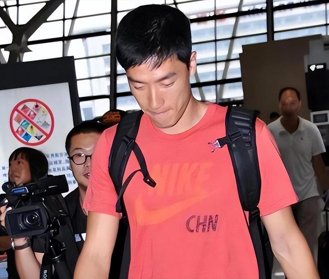 看到冉莹颖痛哭才明白刘翔有多“清醒”难怪他如今身家10亿！(图4)