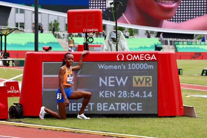 新一代长跑女王！“微笑刺客”切贝特完美体育网站(图6)