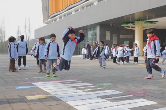 中小学生每天体育锻炼不低于2小时！成都最新政策来了(图10)
