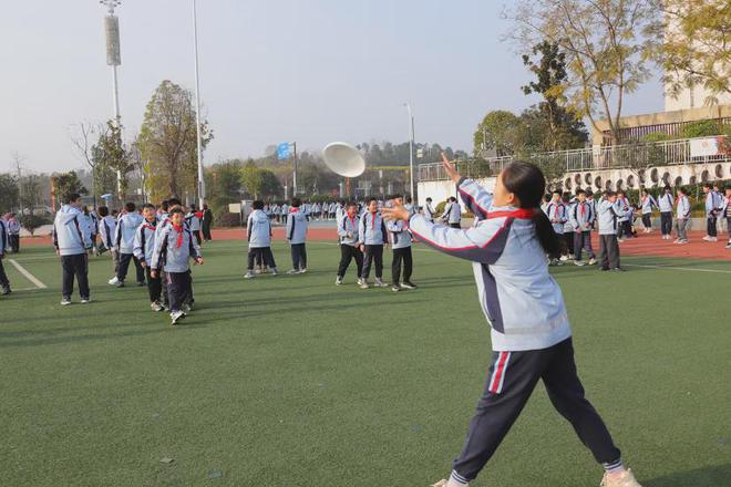 中小学生每天体育锻炼不低于2小时！成都最新政策来了(图11)