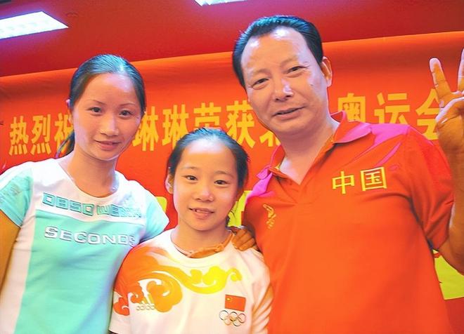 身高仅1米37的奥运冠军20岁迎来二次发育退役多年她过得如何(图11)