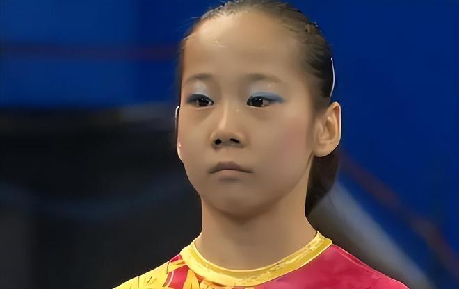 身高仅1米37的奥运冠军20岁迎来二次发育退役多年她过得如何(图15)