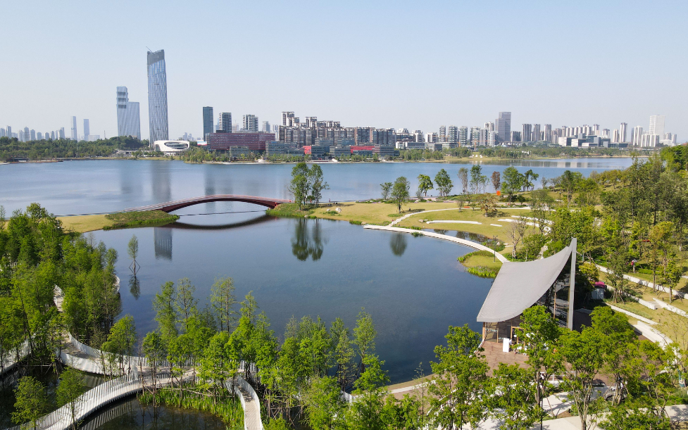 完美体育网站神州答卷丨从“大运之城”到“世运之城”成都“以赛营逐梦启航(图5)