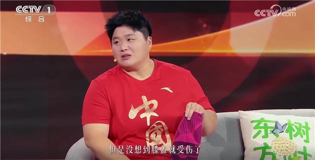完美体育网站多维叙事奠定厚重基调《拼搏40年》献礼中国奥运四十年(图2)