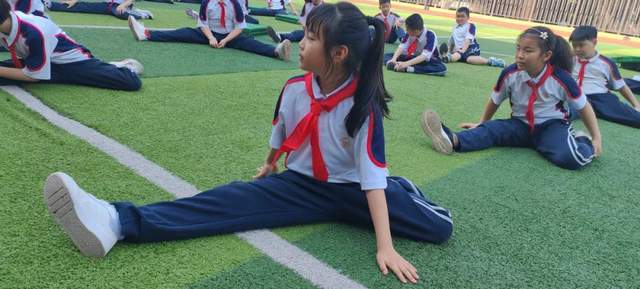 衡阳市香江水岸成龙成章学校易完美体育阳春老师体育研讨课(图12)