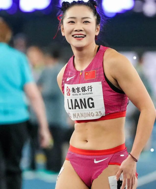 完美体育网站接力世锦赛中国女子4X100接力能否打开43秒男子新阵容悬念大(图2)