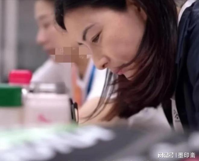 反转！流量泡沫散去后吴柳芳坦白直播跳舞内幕原因令人动容(图9)