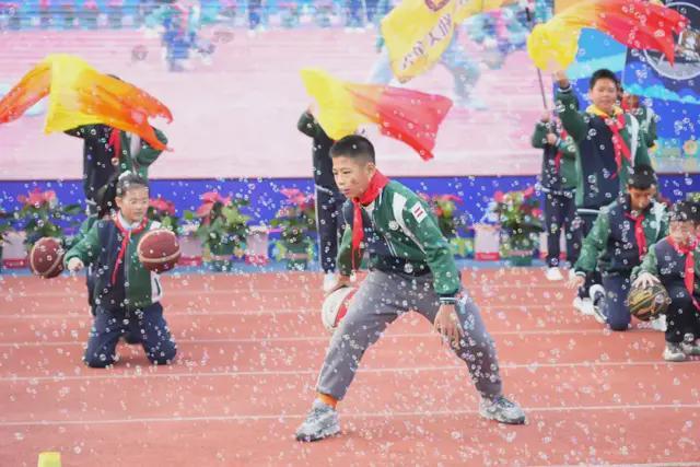 四川天府新区锦江小学悦享运动启航未来(图4)