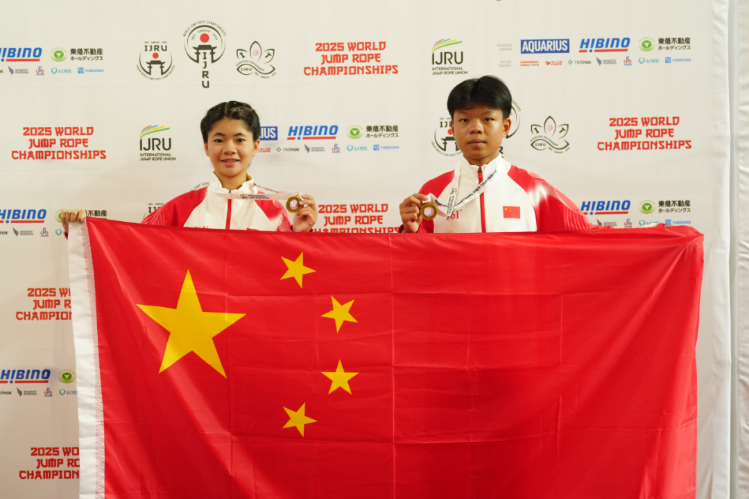 完美体育文昌锦山中学跳绳队夺冠密码：一根彩绳撬动乡村教育的蝶变之路(图3)