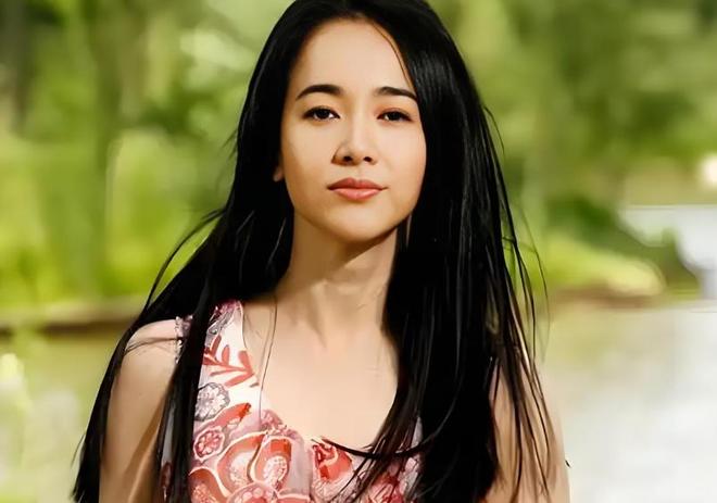 谁也没想到“绯闻不断”的女神左小青因完美体育网站为段奕宏再次爆红(图4)