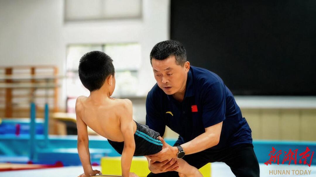 长沙基层教练完美体育网站员风采③邱琦：体操冠军的筑梦者以体育人的践行者(图2)