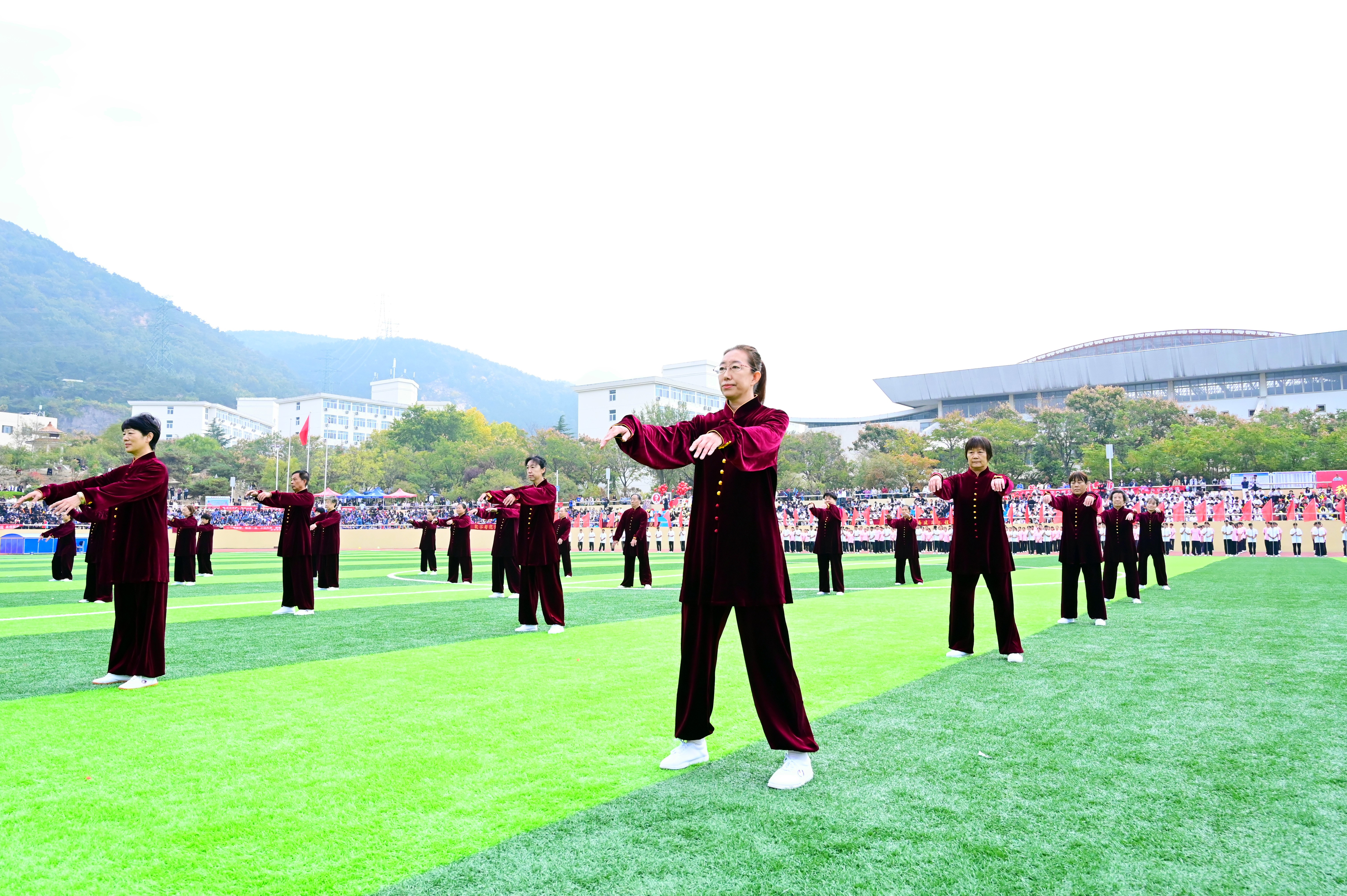 泰山学院2024年田径运动会隆重开幕(图3)