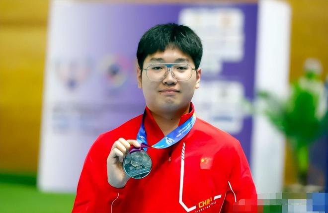 2025十佳运动员出炉：全红婵落榜孙颖莎位列第四他意外上榜(图8)