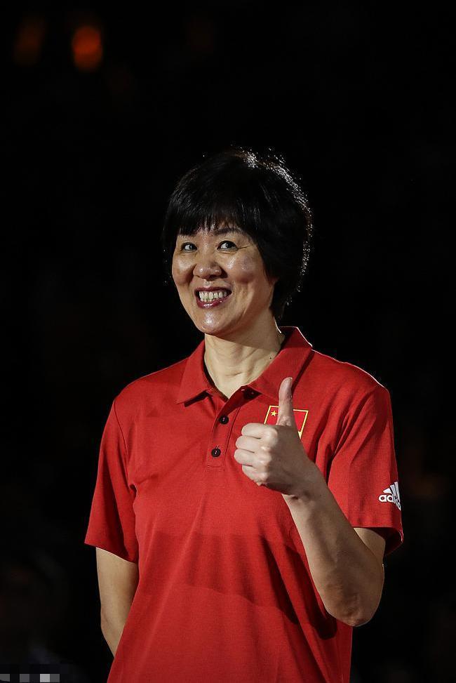 央视发文！高调官宣64岁郎平喜讯网友：恭喜终于等到了这一天(图15)