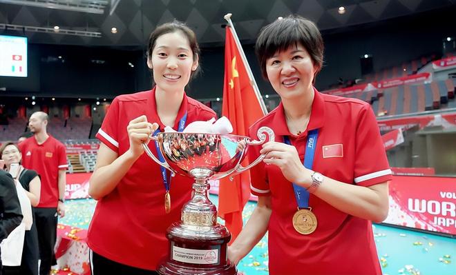 央视发文！高调官宣64岁郎平喜讯网友：恭喜终于等到了这一天(图24)