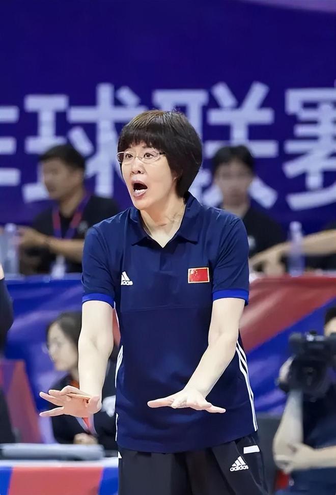 央视发文！高调官宣64岁郎平喜讯网友：恭喜终于等到了这一天(图21)