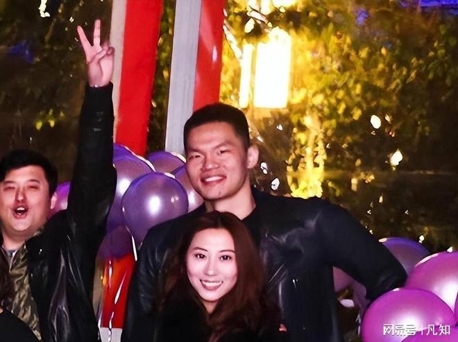 命苦的体操女神：遭富豪丈夫背叛儿子眼睁睁被抢最终净身出户完美体育(图11)